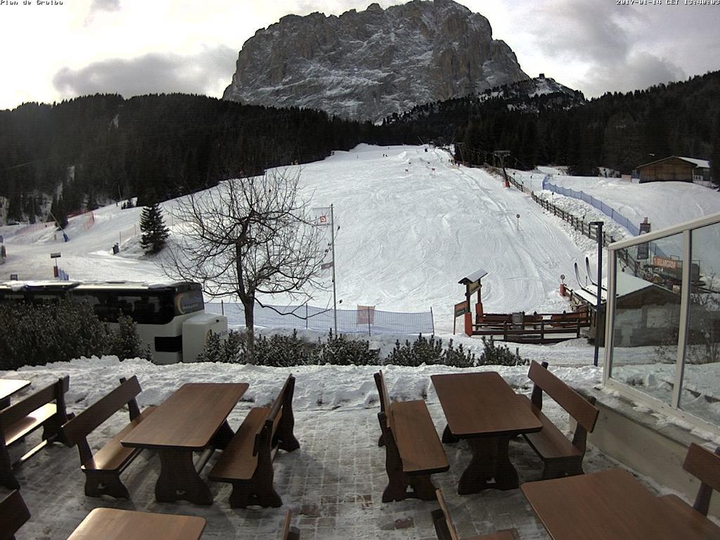 Hotel Wolf Selva di Val Gardena Exteriör bild